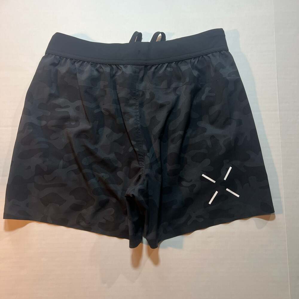 Ten Thousand Interval Short 5” Unlined Men's Size Small Black Camo